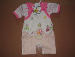 Berti童装短袖吊带套装 福州荣登贸易一站式鞋帽服饰批发零售